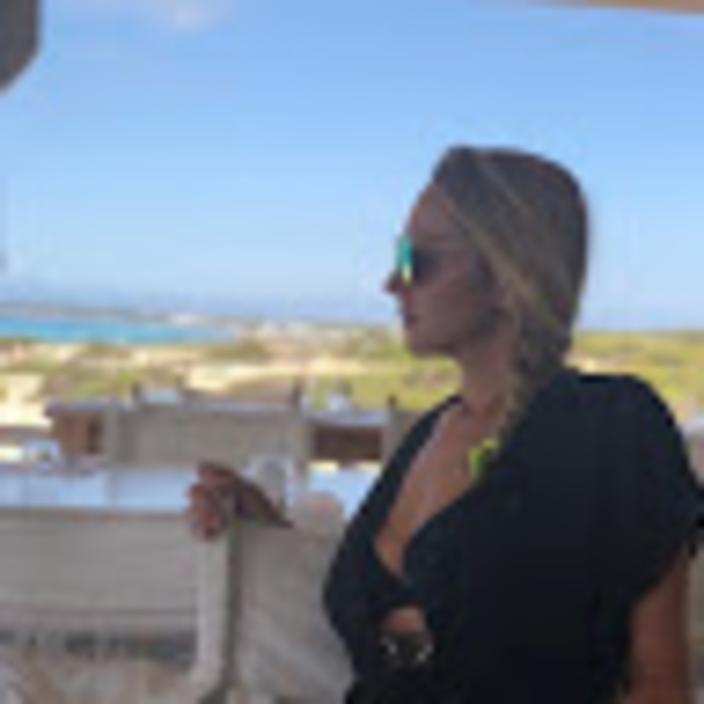 Meet your Posher, Jeana